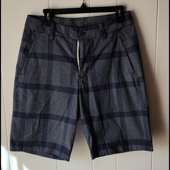 lululemon athletica Other - Lululemon shorts size 32